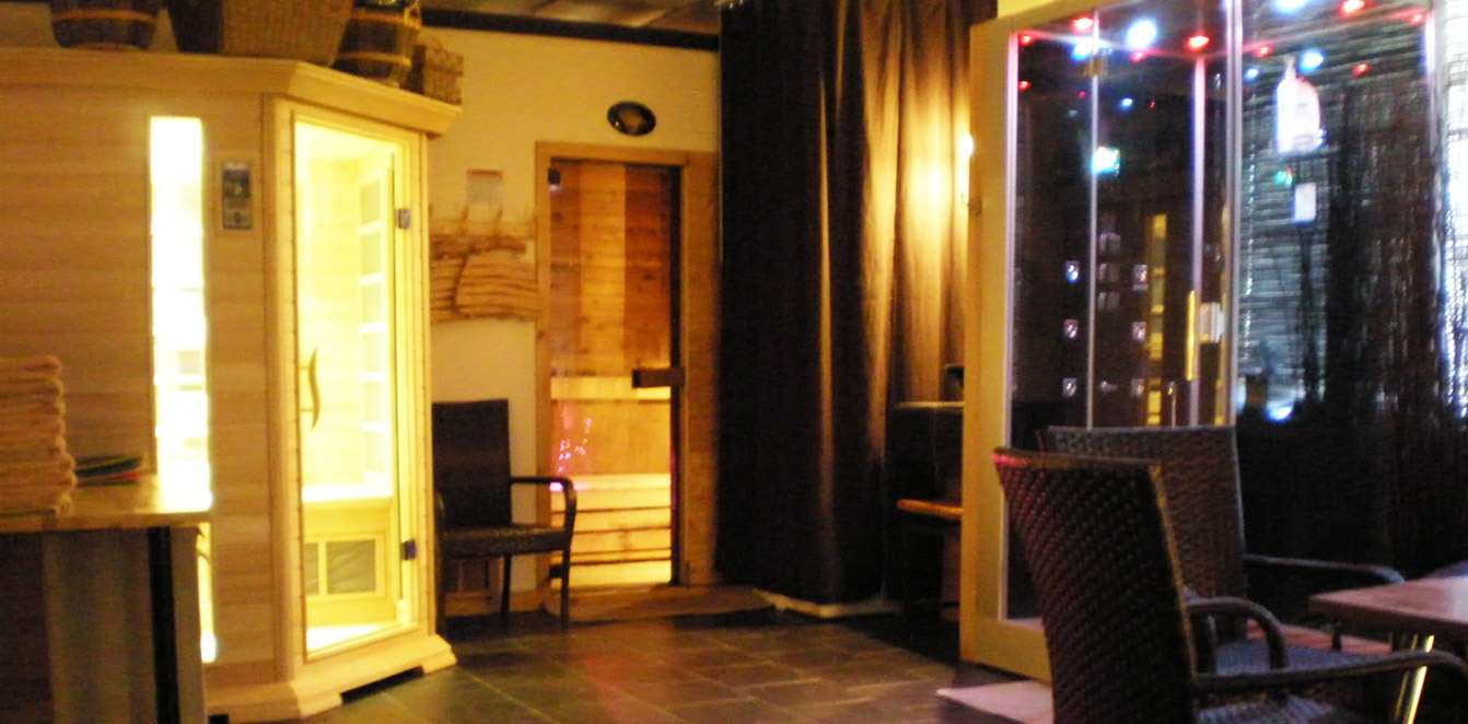 U Spa Fitness waiting area and lounge